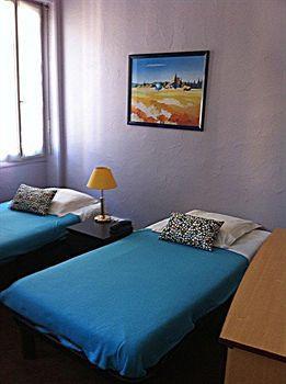 Studio Hyper-centre Rue Paradis Nice